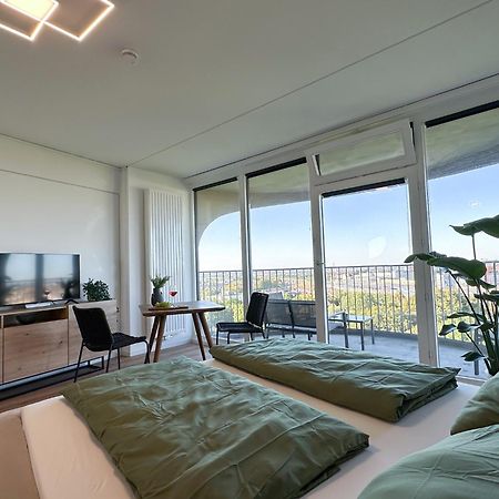 Helles Apartment Mit Tollem Blick Ueber Augsburg Exteriör bild