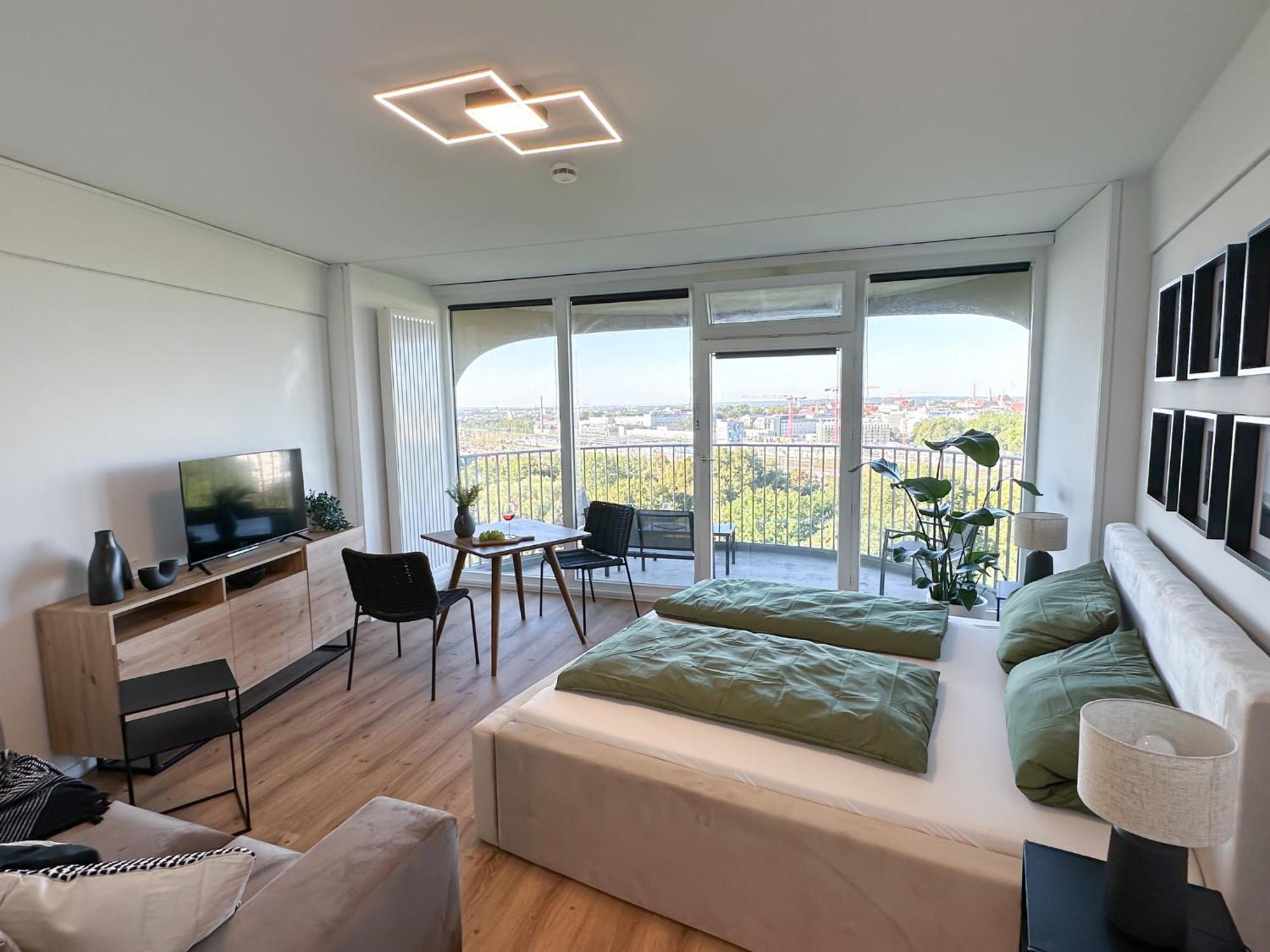 Helles Apartment Mit Tollem Blick Ueber Augsburg Exteriör bild