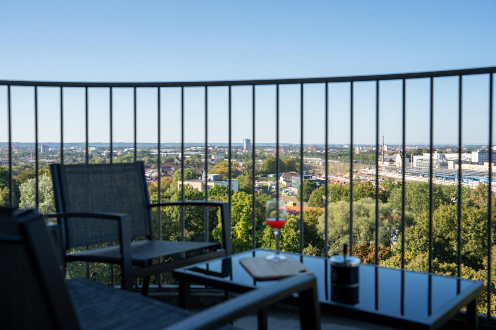 Helles Apartment Mit Tollem Blick Ueber Augsburg Exteriör bild